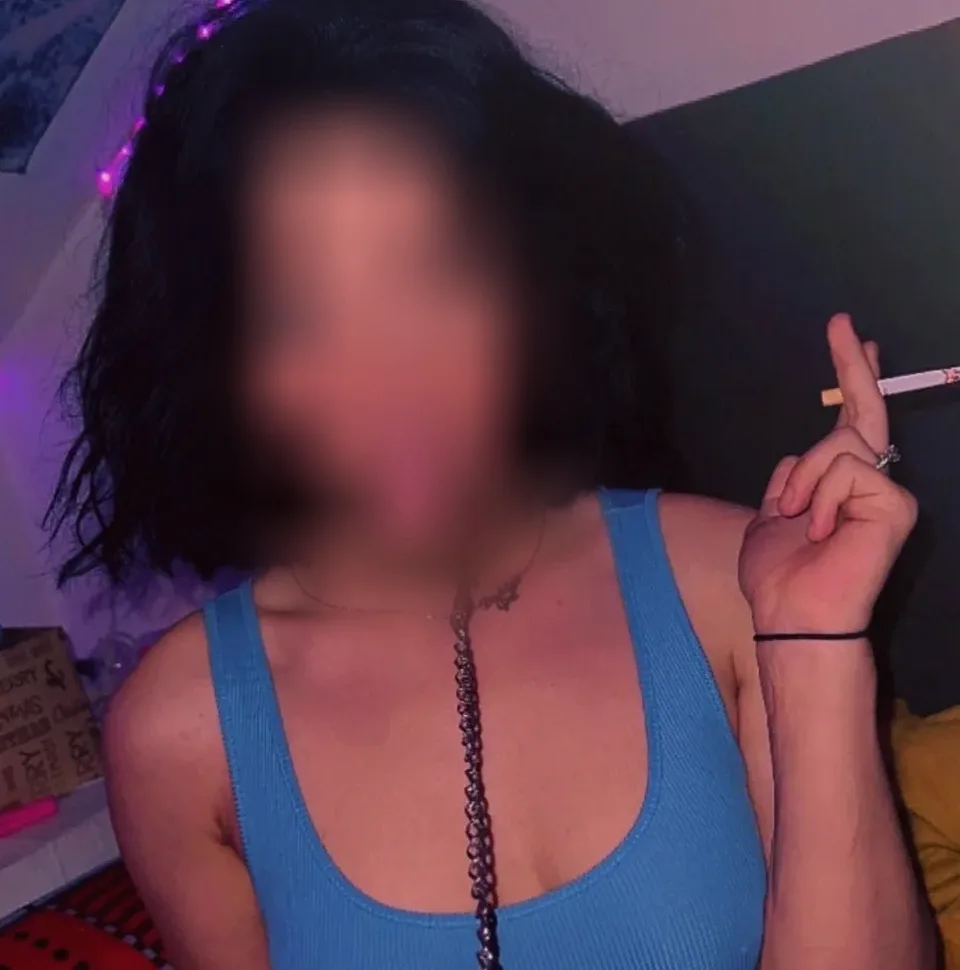 Cara, 23