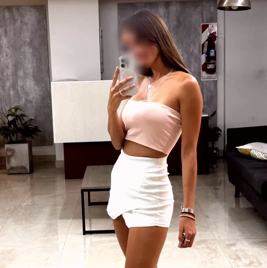Linda, 22