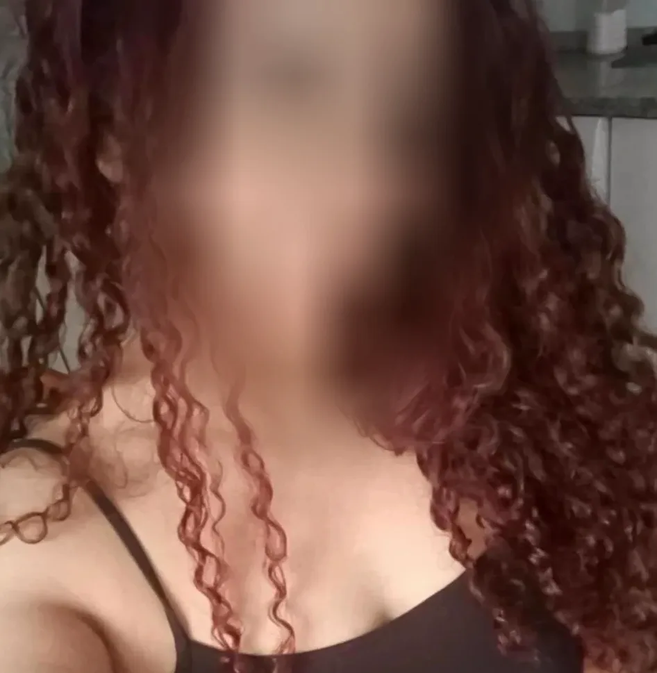 Rebecca, 25