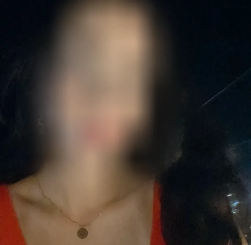 Saskia, 23